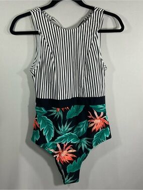 Cupshe Black Tropical Floral One-Piece Swimsuit with Coral & Teal Accents